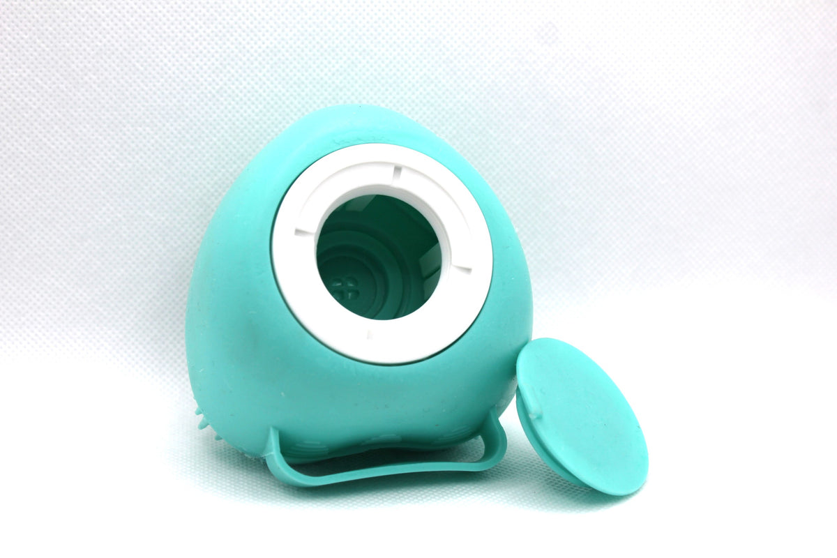 Bubble-Bath Grooming Brush